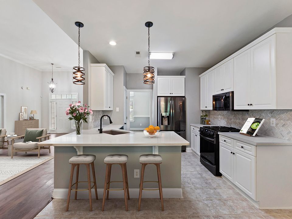 1st image of 114 Northpark Ave
