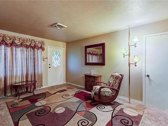 3rd image of 105 Eberle Dr