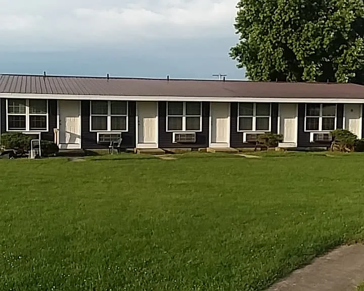 910 Northernview St — Photo 9