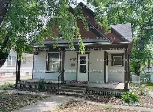 425 E 3rd St Photo 1 425 E 3rd St Photo 1