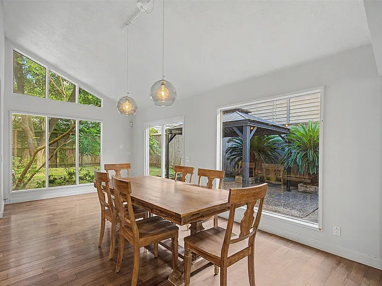 2723 Nottingham St — Photo 12