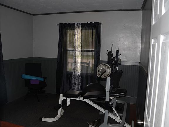 4th image of 206 Melville St