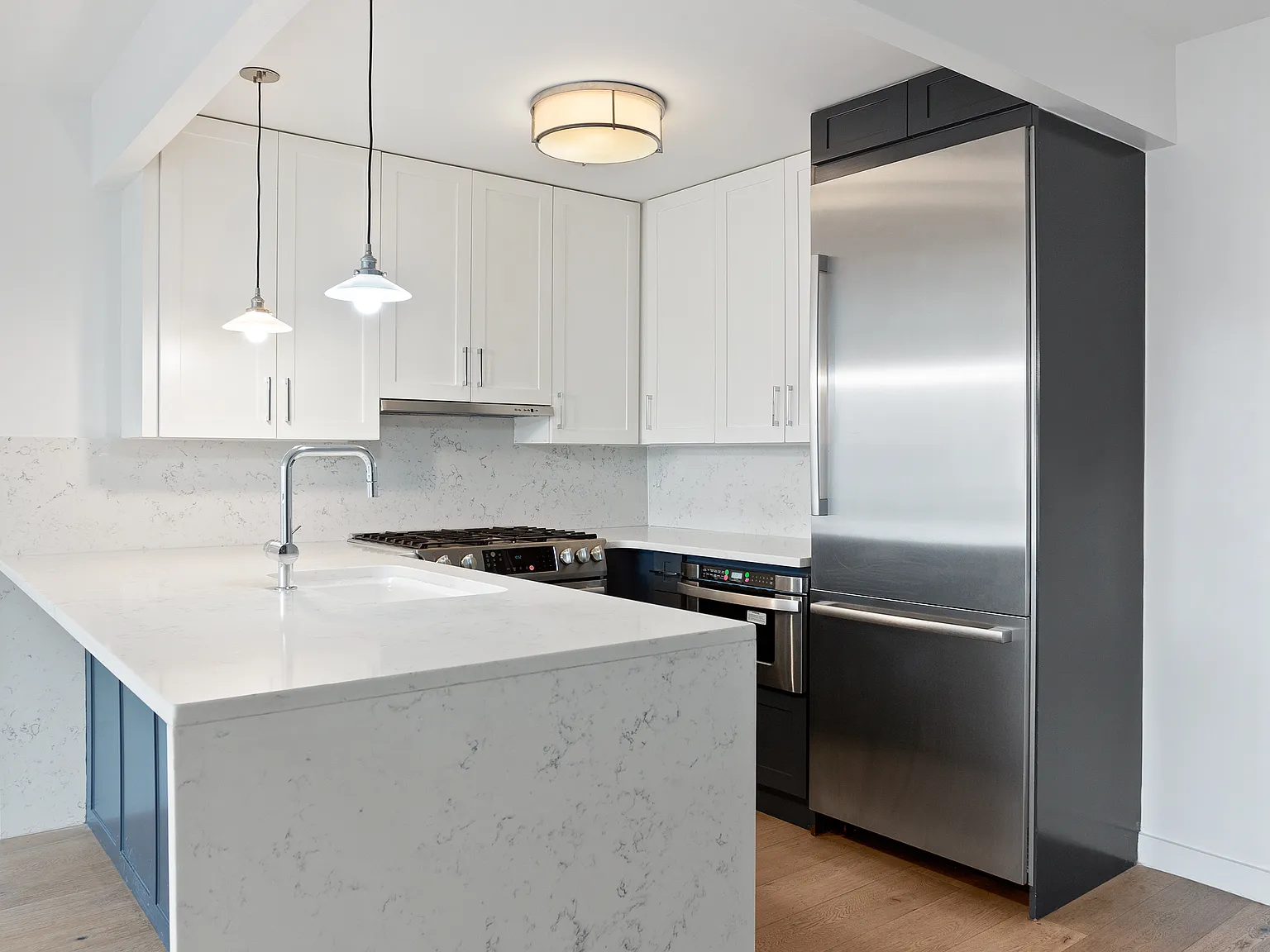 1325 Fifth Avenue — Photo 4