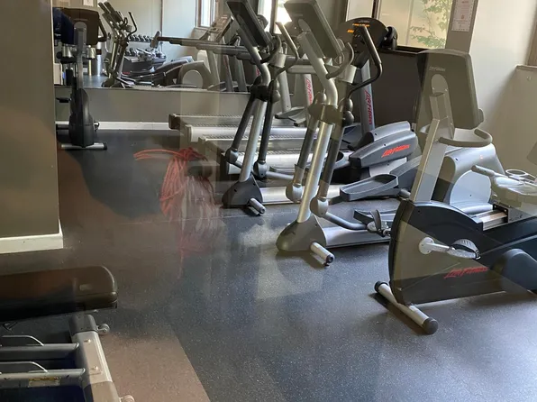 45 River Dr South image 13 of 16