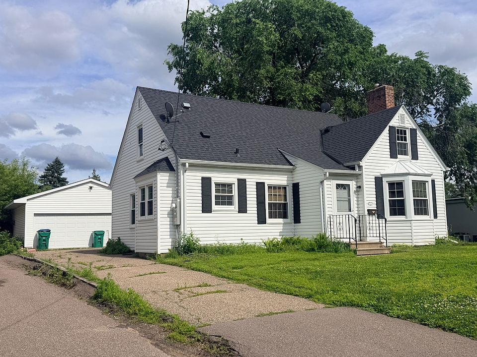 1st image of 3031 Lynn Ave S