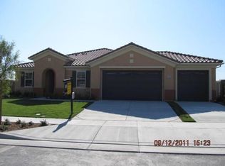 14445 Narcisse Dr, Corona, CA 92880