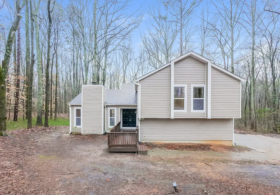 220 N Fayette Ct