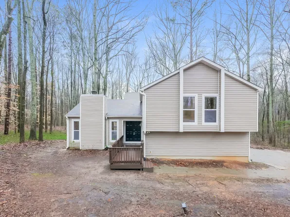 220 N Fayette Ct, Fayetteville, GA 30214