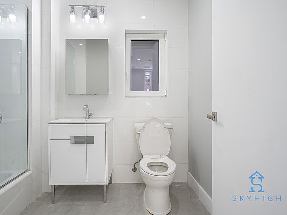 3rd image of 950 Bergen St #3D