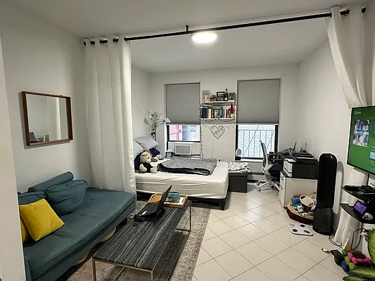 Rented by Eric Goodman Realty Corp | media 1