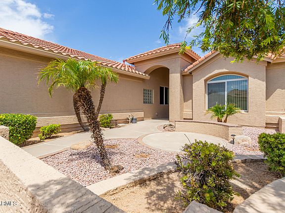 3rd image of 24215 S LAKEWAY Circle NW