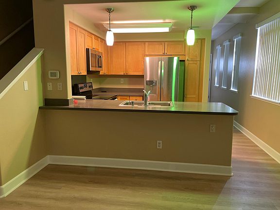 2nd image of 92-1494 Aliinui Dr APT 1