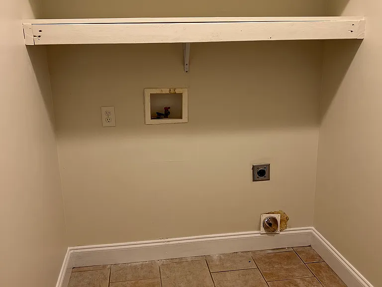 118 Pinehurst Ct — Photo 15