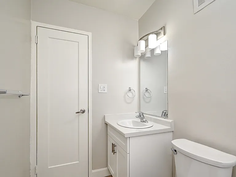 310 Clyde Rd — Photo 16