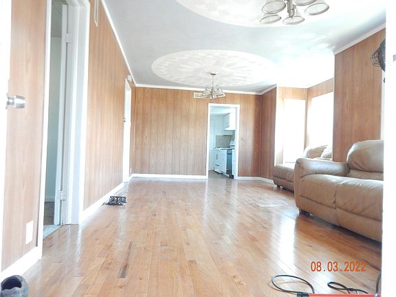 4th image of 46 Zoa Ave Floor 2
