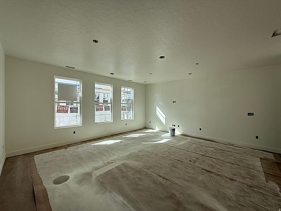 4th image of 11023 S Freestone Rd #122