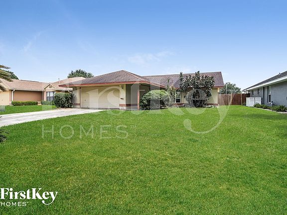 2nd image of 90 Lake Daisy Blvd