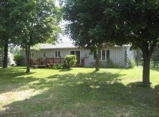 N9122 Red Fox Ln, Neshkoro, WI 54960