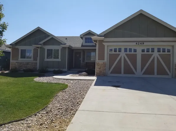 4249 Woodlake Ln, Wellington, CO 80549