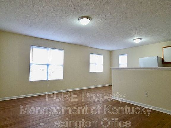 4th image of 266 Grinder Ct