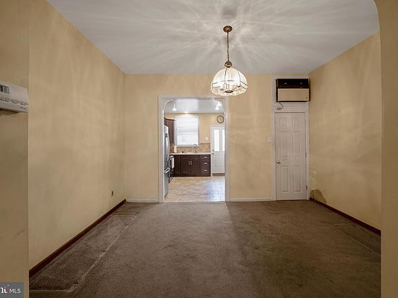 5th image of 2416 S 16th St