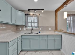 701 Country Club Trl, Gardendale, AL 35071