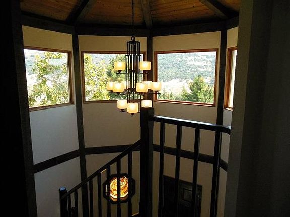 3rd image of 17481 Lake View Dr