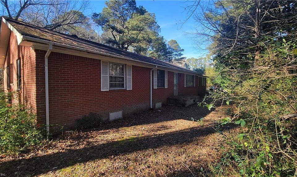 1st image of 1465 Lotus Dr