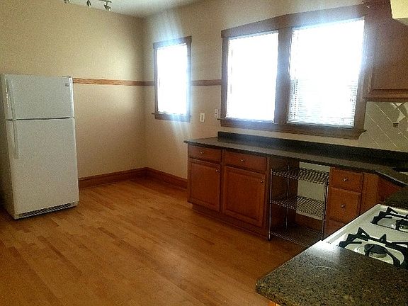 2nd image of 4037 W Barry Ave #2