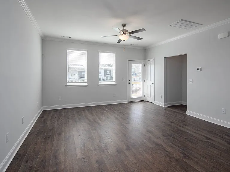 Crest at Burkitt Ridge Apartments — Photo 11