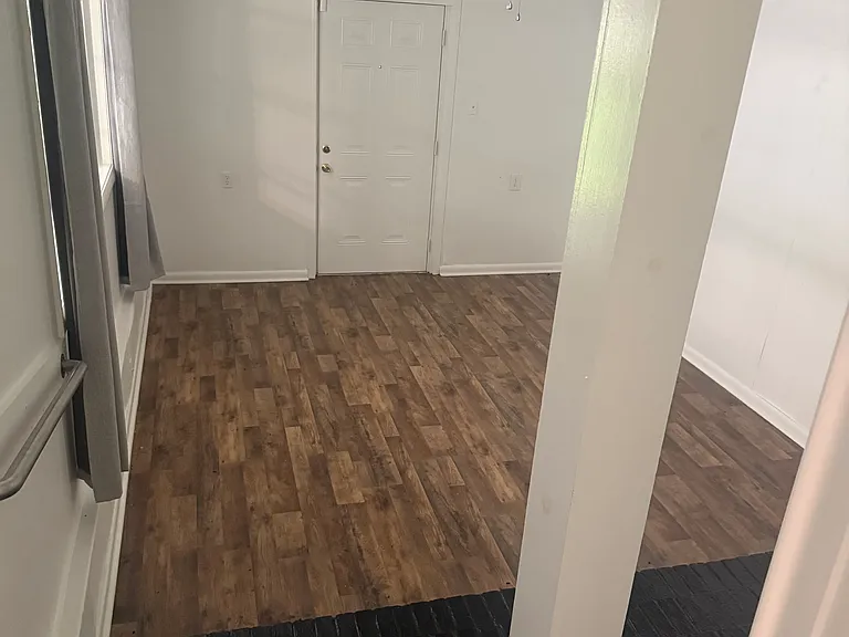113 Oates Dr — Photo 7