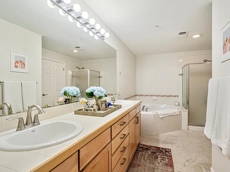 1767 N Pearl St #308 — Photo 21