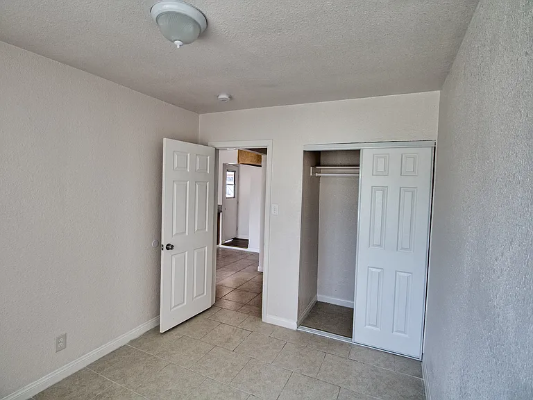 3518 Sanborn Ave #B — Photo 10