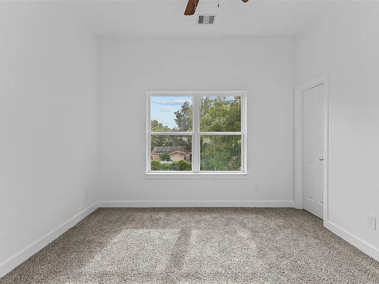 7805 Farnsworth St #B — Photo 20