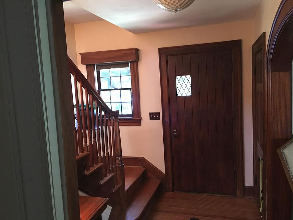 2nd image of 2318 Carolina Ave SW
