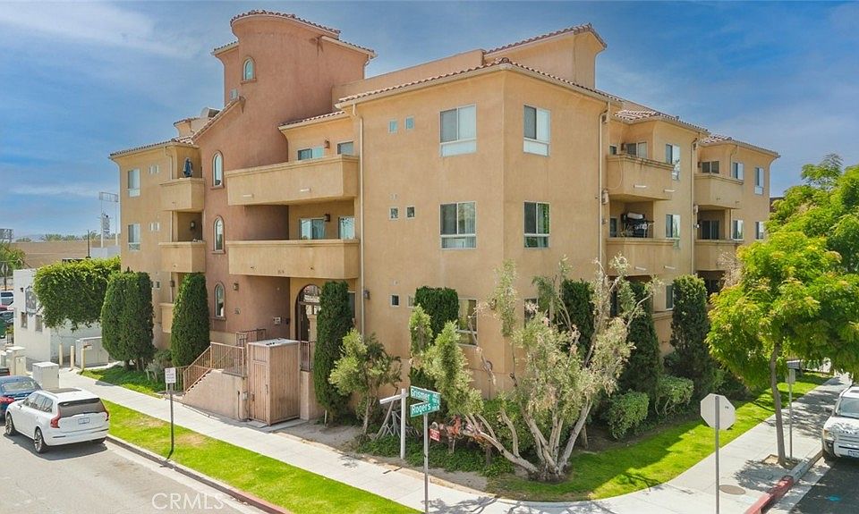 1st image of 1515 Grismer Ave APT 302