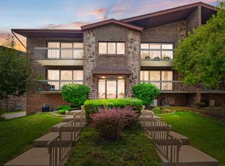 4141 W 93rd Pl APT 1W, Oak Lawn, IL