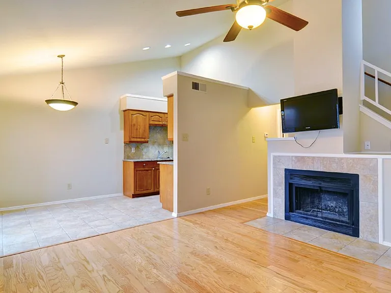 5700 Cedar Creek Dr — Photo 5