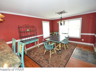 222 Fox Run Ln, Autryville, NC 28318
