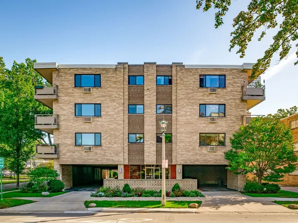 224 N Kenilworth Ave APT 2B, Oak Park, IL 60302