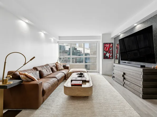 146 West 57th Street image 2 of 14