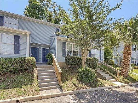 2nd image of 787 Timberwood Cir E