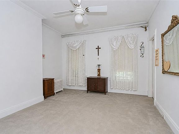 5th image of 38 Shepherd Ave