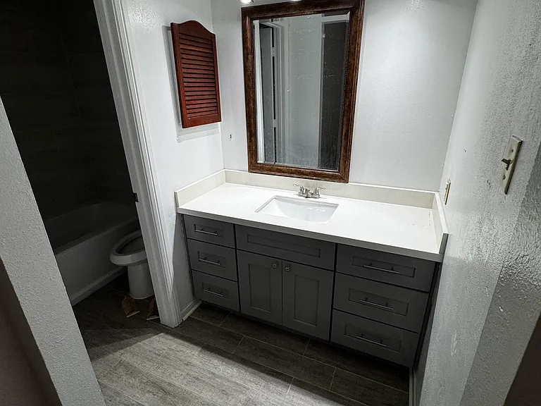7402 Campeachy Ln — Photo 10