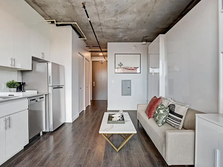 Custom, furnished apartments on Music Row near Vanderbilt