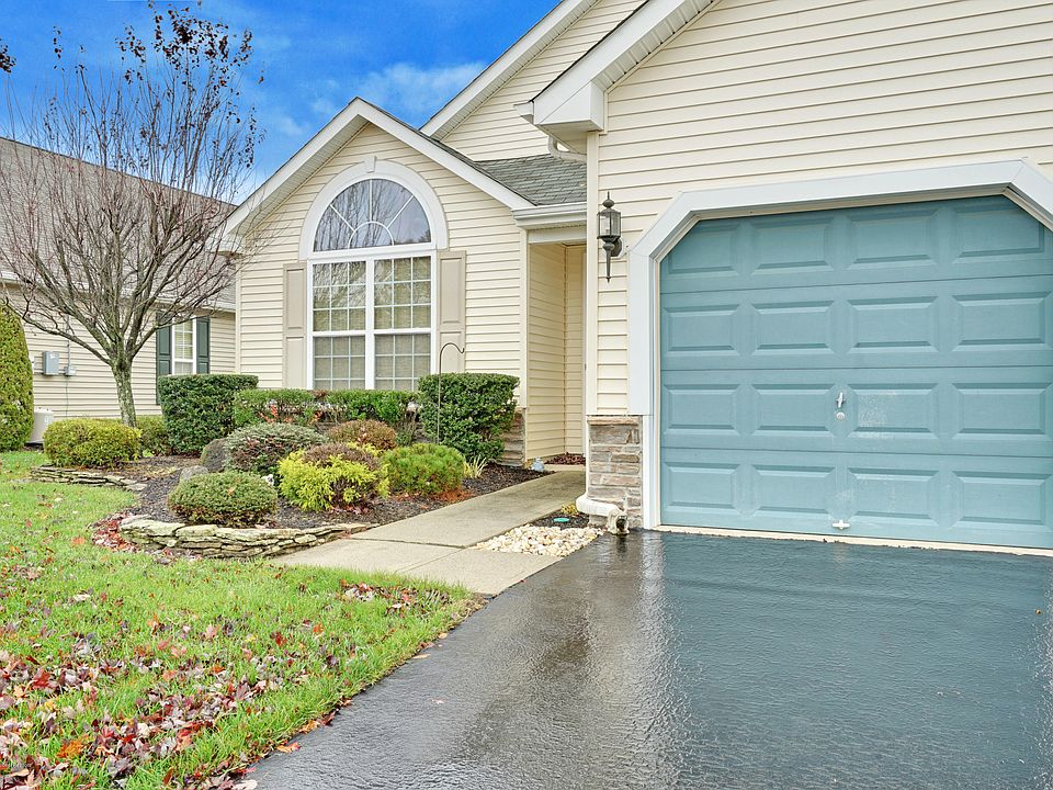 1st image of 443 Monticello Ln