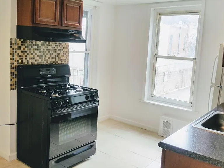 18 W Haines St #2 — Photo 6