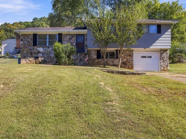 6005 Hillcrest Dr, Harrison, TN 37341