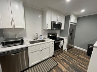 333 W 45th St #112, Kansas City, MO 64111