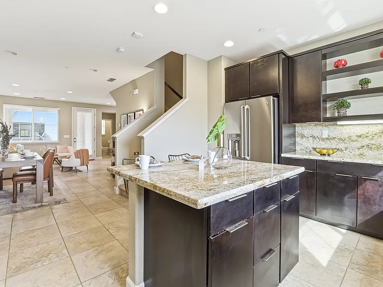 815 Blue Opal Dr — Photo 14